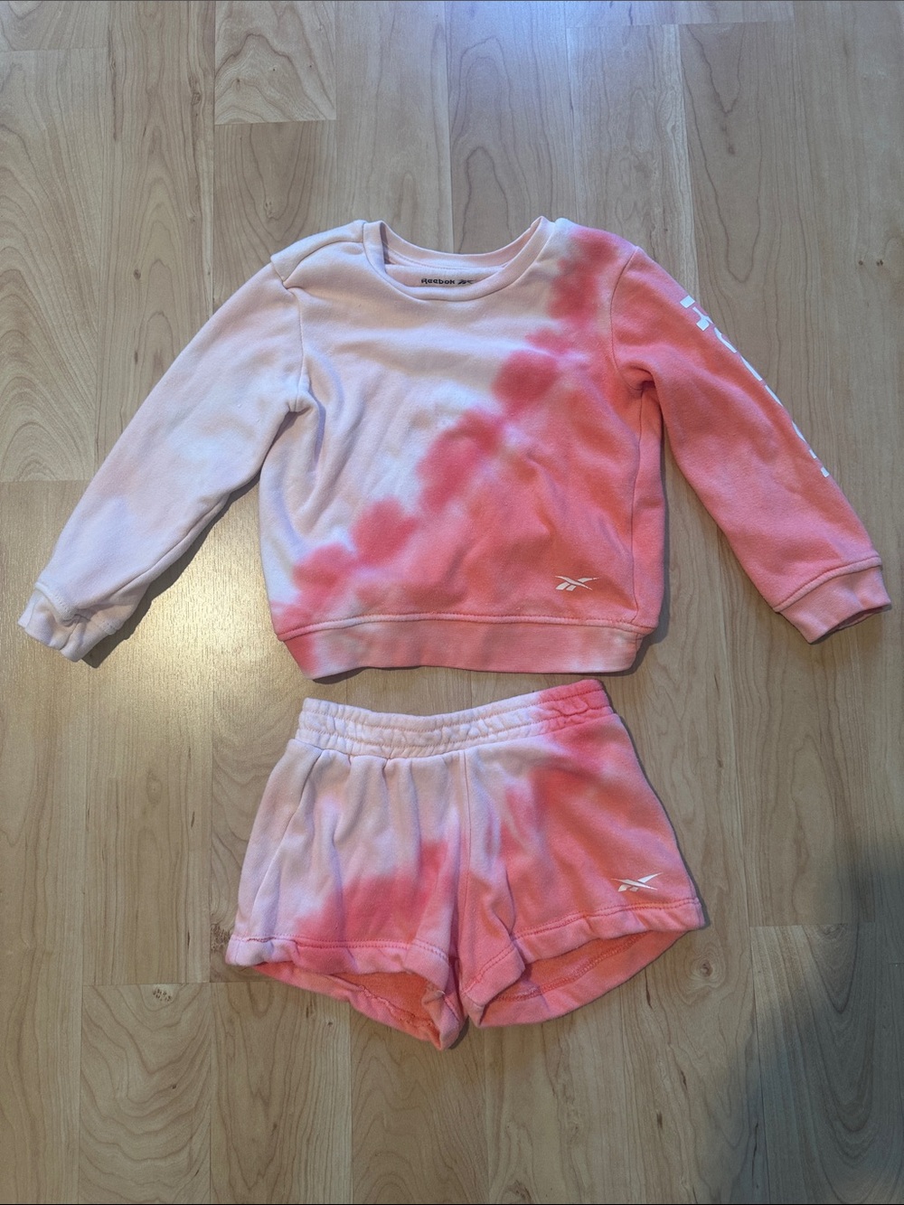Reebok | Girls 2 Pieces Tie Dye Sweatshirt and Shorts Set - Size 4-5